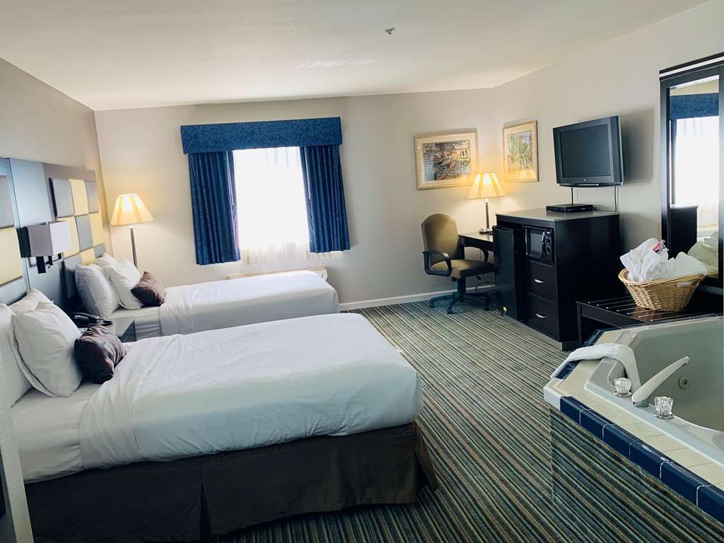 Surestay Plus Hotel By Best Western Redding Bilik gambar